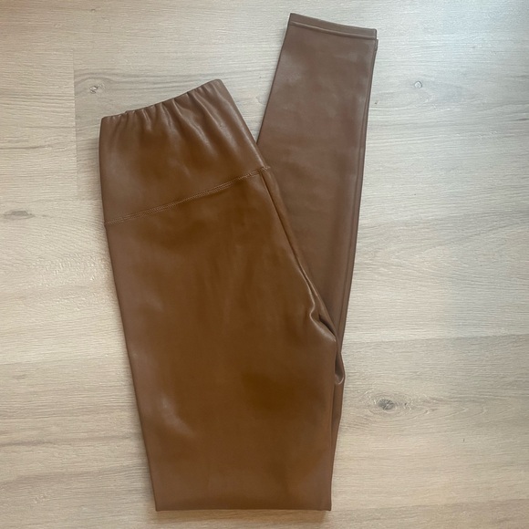 Aritzia Wilfred Free, leather like Daria pant - Size medium - Picture 1 of 4